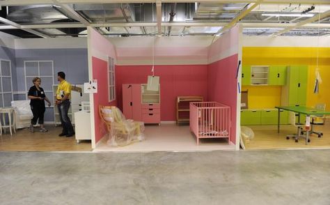 The new IKEA store in Centennial has  47 room settings and three complete model home interiors. Ikea Inside Store, Ikea Aesthetic Store, Ikea Inside, Ikea Display, Ikea Showroom, Ikea Boxes, Set Construction, Ikea Store, Aesthetic Stores