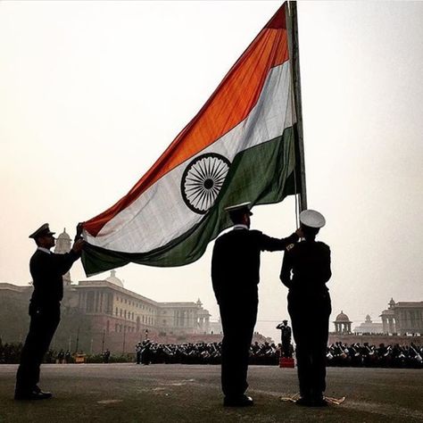 Indian Army Slogan, Kargil Vijay Divas, Armed Forces Flag Day, Flag Pic, Indian Flag Pic, Republic Day Images, Jay Hind, Flag India, Indian Armed Forces