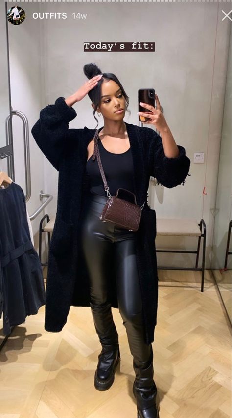 Louis Vuitton Heels Outfit, Only Bells Instagram, Outlet Shopping Outfit, In The Office Outfits, Black Ny Hat Outfit, Date Night Bowling Outfit Winter, Black Affair Party Outfit Black Women, All Black Outfit 2023, Zara Looks Outfit Ideas