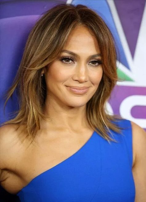 Jlo Hair Short, Jlo Haircut, J Lo Hair, Jlo Short Hair, Jennifer Lopez Short Hair, Jlo Hairstyles, Bob Haircut Back View, 2018 Hairstyles, Jlo Hair