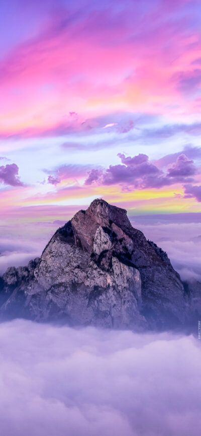 Purple Mountain - Wallpapers Central Snow Mountain Wallpaper, Clouds And Mountains, Wallpaper Snow, Snow Clouds, Snow Landscape, Mountain Sky, Mountain Snow, Snow Mountains, Most Beautiful Wallpaper