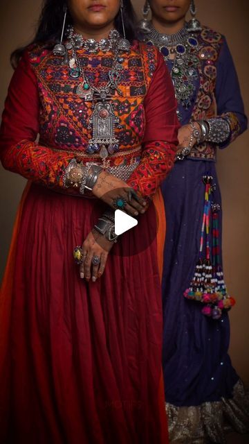 Surabhi didwania on Instagram: "Step into navratri with a world where every detail resonates with tradition, sophistication, and charm, making a lasting impression wherever you go. Elevate your outfit with our range of silver belts, oxidized necklaces, and hair accessories—the perfect blend of elegance and bling.
Adorn your wrist with resplendent bangles embellished with intricately crafted designs, showcasing an array of enchanting motifs that tell a story of timeless beauty. Our gorgeous anklets, featuring our signature ghungroos, will elevate your look at a glance with vibrant stones, elegant motifs, and unique toe rings.
Each of our exquisite products is uniquely shaped, minutely detailed, and handcrafted with precision by our extremely talented craftsmen at Motifs. This Navratri, grab Unique Navratri Outfits, Elevate Your Outfit, Indian Bridal Jewellery, Oxidized Necklace, Silver Belts, Tell A Story, Jewellery Handmade, Charm Making, Elevate Your Look