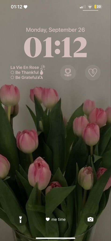 Wallpaper, tulips, time, gratitude, flowers, hearts, iphone, Ipad Homescreen Wallpaper, Wallpaper Tulips, Ipad Homescreen, Ios Wallpapers, Homescreen Wallpaper, Me Time, Aesthetic Wallpaper, Gratitude, Tulips