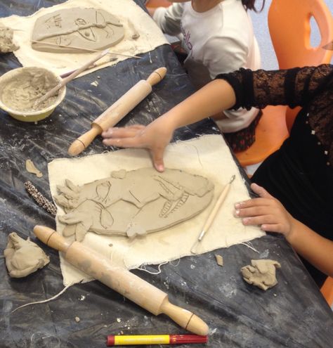 Picassoo #clay #school #madebylittlehands #picasso #kids Picasso Kids, Reggio Art, Study Things, Clay Classes, Kids Workshop, Clay Crafts For Kids, Italy Images, Kids Clay, Pottery Workshop