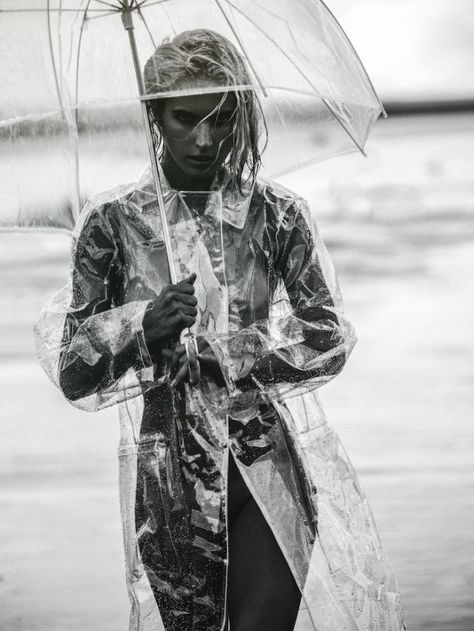 Chloe Holmes By Kesler Tran For Treats! Magazine Winter 2015 (2) Clear Umbrella Photography, Umbrella Outfit, Umbrella Photoshoot, Rainy Photoshoot, Kesler Tran, Portraits Of Girls, Clear Raincoat, Transparent Raincoat, Bubble Umbrella