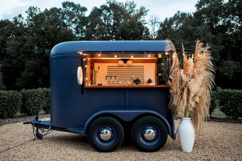 Side Bar - A Mobile Bar on Wheels Truck Bed Trailer, Trailer Bar, Bar On Wheels, Mobile Coffee Shop, Coffee Trailer, Coffee Van, Travel Bar, Coffee Truck, Boho Styl