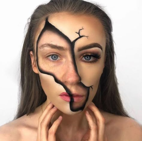 Illusion Makeup Looks, Trippy Makeup, Crazy Make Up, Halloween Makeup Ideas For Women, Clown Makeup Ideas, Makeup Ideas For Halloween, Fox Makeup, Halloweenský Makeup, Creepy Halloween Makeup