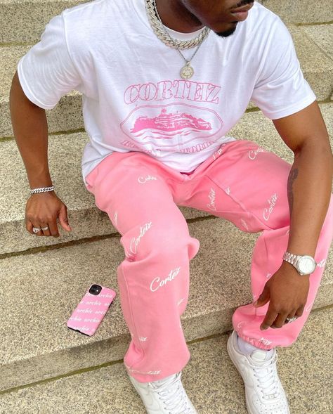 Mens Comfy Outfits, Streetwear Outfit Men, Drippy Outfit, Pink Streetwear, Outfit Streetwear, Black Men Street Fashion, Men Street Fashion, Mens Trendy Outfits, Street Style Outfits Men