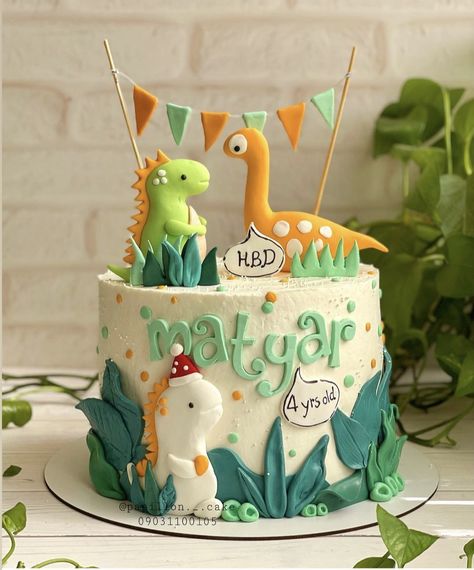 Korean Cake Dino, Dino Theme Cake, Kids Birthday Morning, Cake Dino, Dino Birthday Cake, Adventure Birthday Party, Baby First Birthday Themes, Birthday Morning, Dino Cake