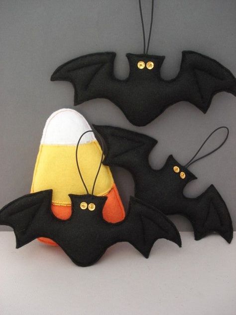 black felt bats Felt Bats, Felt Halloween Decorations, Halloween Ornaments Diy, Halloween Tree Ornaments, Cool Decorations, Felt Halloween Ornaments, Felt Bat, Halloween Embellishments, Halloween Felt Crafts