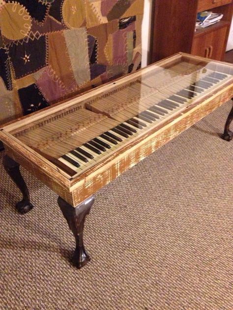 This one of our first projects we did. We had been given a late 1890's Davies & sons piano that sat in our home for over a year. What a great way to preserve history. We still have the rest of the piano.... Piano Crafts, Piano Table, Old Piano, Koti Diy, Piano Decor, Piano Art, Old Pianos, Piano Key, Piano Keys