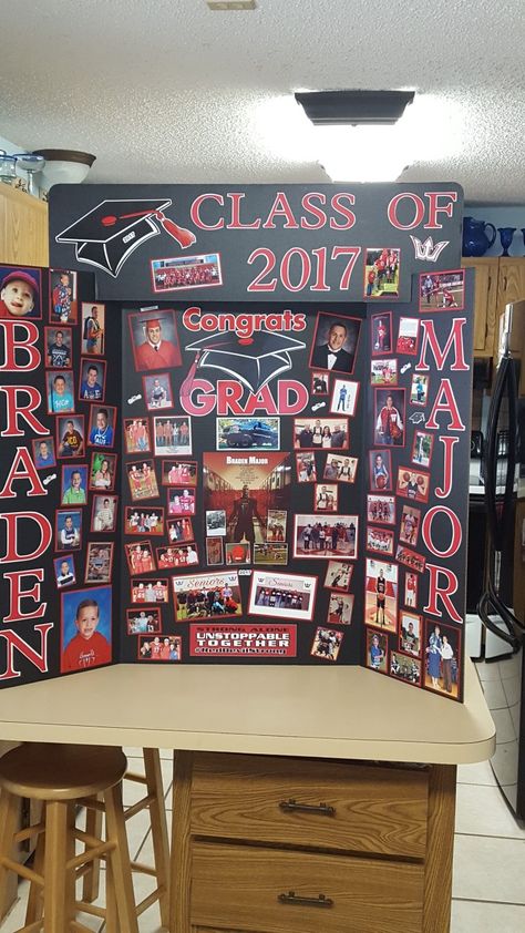 Graduation Photo Board Ideas, Picture Boards For Graduation, Graduation Picture Collage Ideas, Senior Picture Collage, Graduation Canvas Ideas, Poster Board Graduation Ideas, Senior Picture Board Ideas, Graduation Picture Poster Board Ideas, Senior Picture Boards