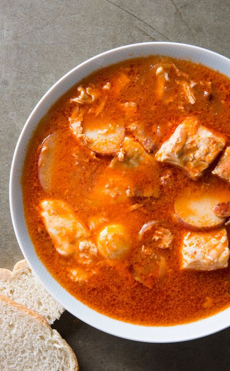 North Carolina Fish Stew, Donut Toppings, Cooks Country, Eastern North Carolina, The Stew, Soup And Stew Recipes, Cookie Toppings, Country Magazine, America's Test Kitchen Recipes