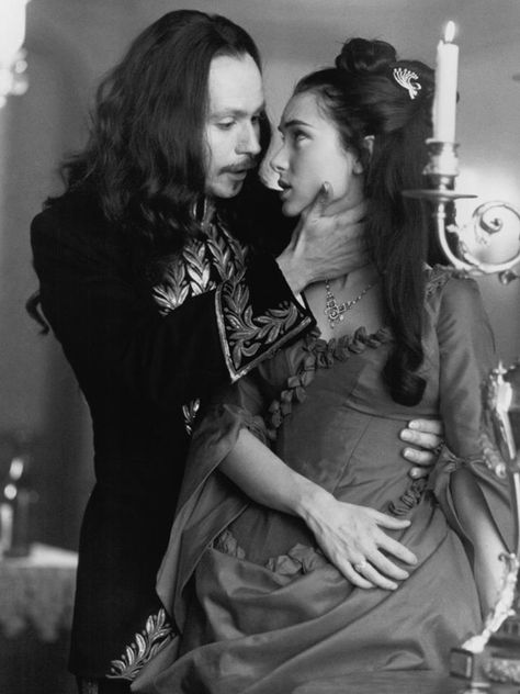 Dracula and Mina Harker - "Bram Stoker's Dracula" Genius People, Bram Stokers Dracula, Dracula 1992, Vampire Bride, Chuck Palahniuk, Vampire Movies, Fritz Lang, Bram Stoker's Dracula, Septième Art