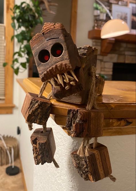 Recycled Crafts Kids Projects, Recycled Robot, Monster Wall, Recycled Crafts Kids, Halloween Props Diy, Making Wooden Toys, Robot Sculpture, Diy Props, Wood Statues