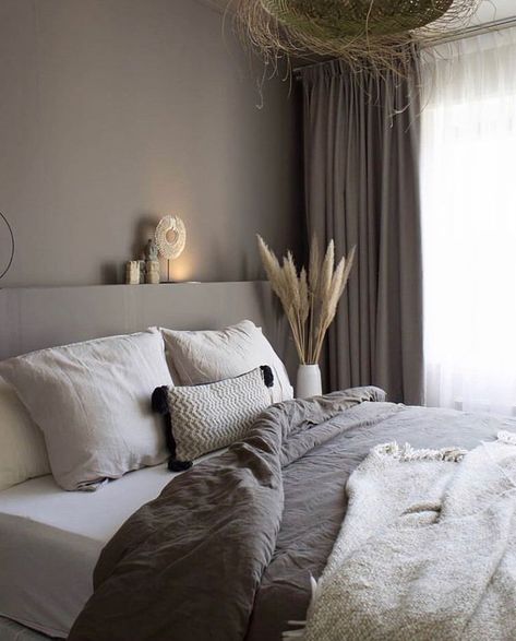 Grey Beige Bedroom, Bedroom Inspirations Beige, Grey And Beige Bedroom Ideas, Grey And Beige Bedroom, White And Gray Bedroom, Beige And Grey Bedroom, Cozy Grey Bedroom, Beige Room, Interior Design Help