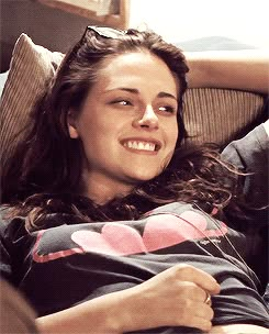 Kristen Stewart Gif, Kristen Stewart Fan, Kristin Stewart, Kristen Stewart Style, Cole Sprouse, The Twilight Saga, Girl Crushes, Margot Robbie, Kristen Stewart