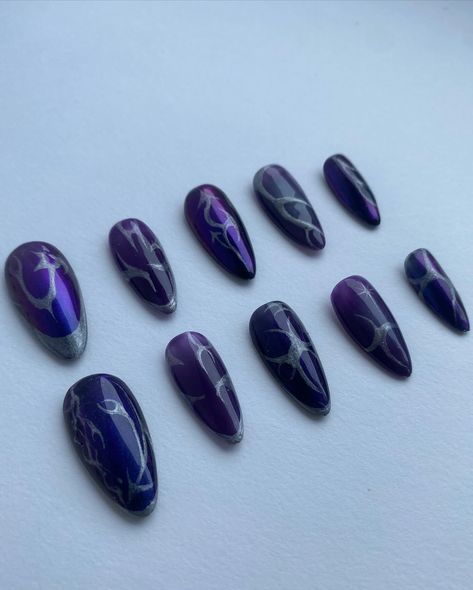 reaver inspired nails swipe to see the inspooo #nails #valorant #gaming #pressonnails #forsale #smallbusiness #explorepage #nailart #naildesign #chromenails Valorant Inspired Nails, Valorant Nails, Custom Press On Nails, Inspired Nails, Chrome Nails, Nails Inspiration, Press On Nails, Nail Inspo, Nail Designs