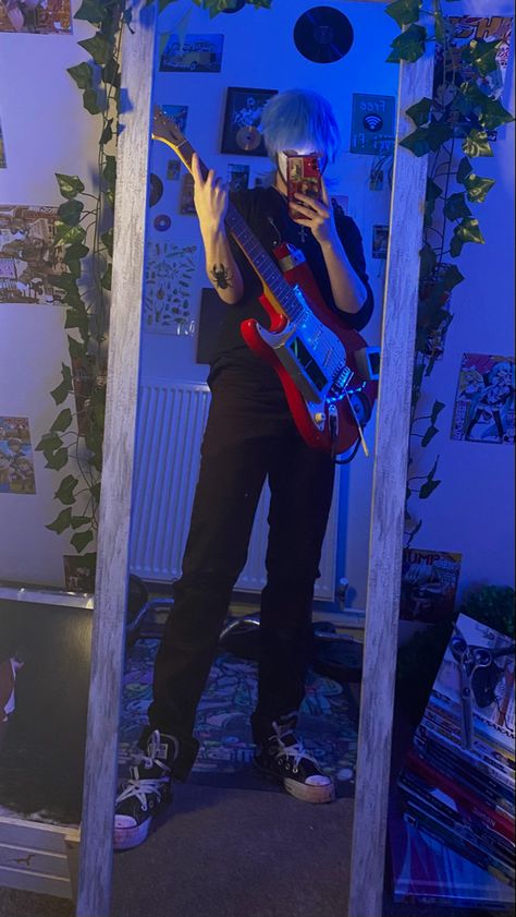 Sal Fisher Haircut, Sally Face With Guitar, Sal Fisher Guitar, Sal Without Mask, Sally Face Costume, Sallyface Aesthetic, Sally Face Hair, Sally Face Cosplay Sal, Sally Face Outfits