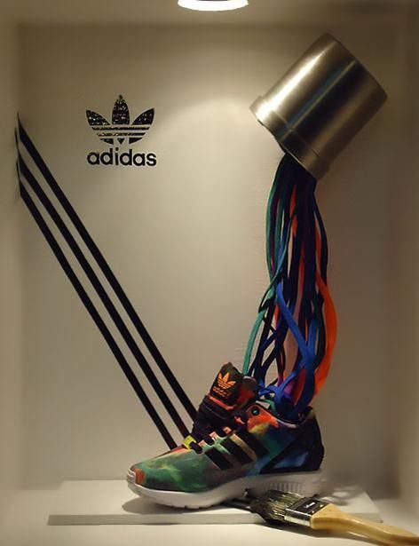 Womans Adidas, Fashion Window Display, Shoe Store Design, Window Display Retail, Store Window Display, Visual Merchandising Displays, Store Window Displays, Window Display Design, Paint Drop