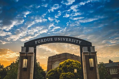 University Packing List, Art School Supplies, West Lafayette, Purdue Boilermakers, Purdue University, Learning Management System, Moving Day, University Student, Wall Street Journal