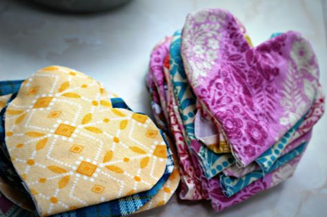 Flannel Baby Projects, Fabric Hearts For Nicu, Nicu Bonding Hearts, Nicu Blankets, Flannel Receiving Blanket, Community Service Ideas, Charity Sewing, Community Service Projects, Mission Projects