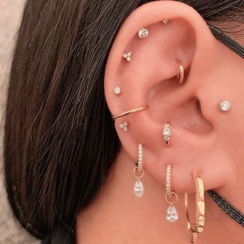 #earring hashtag on Instagram • Photos and Videos Triple Lobe Piercing Ideas, Triple Helix Piercing, Triple Lobe Piercing, Ear Curation, Lobe Piercings, Upper Lobe, Cool Ear Piercings, Maria Tash, Lobe Piercing