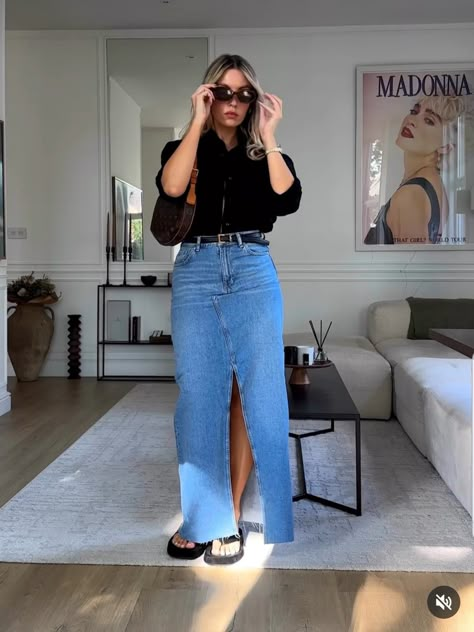 Comfy Chic Outfits Spring, Chilly Spring Outfits, 90s Street Fashion, Vibes Outfit, Simple Style Outfits, Colour Combinations Fashion, Denim Skirt Outfits, Stylish Work Attire, Effortlessly Chic Outfits