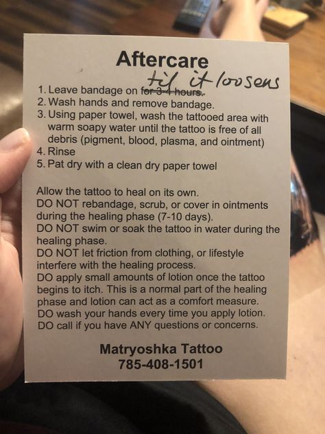 Tattoo Aftercare Tips, Tattoo Healing Process, Tattoo Advice, First Time Tattoos, Avengers Drawings, Tattoo Process, Healing Tattoo, Tattoo Aftercare, Healing Process