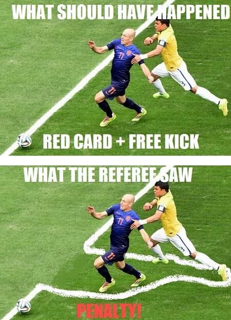 Soccer Ref Memes, Soccer Funny Pictures, Soccer Jokes Funny, Soccer Memes Funny So True, Soccer Memes Funny, Soccer Relatable, Soccer Humor, Soccer Quotes Funny, Funny Soccer Pictures