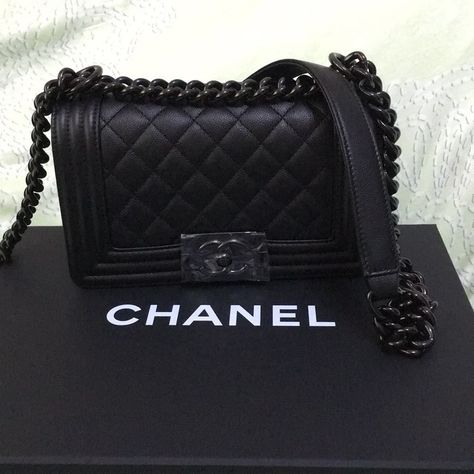 CHANEL Caviar So Black SMALL Boy bag Chanel Boy Bag Black, Chanel Handbags Collection, Trendy Purses, Street Style Bags, Poppy Delevingne, Chanel Brand, Chanel Cruise, Small Boy, Claudia Schiffer