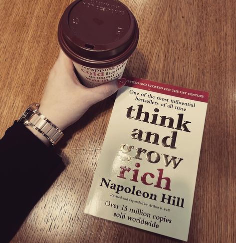 Think And Grow Rich: Amazon.co.uk: Hill, Napoleon: 9780091900212: Books Think And Grow Rich Quotes, Think And Grow Rich Book, Books For Young Adults, Rich Quotes, Total Money Makeover, Education Books, Money Makeover, Books Pdf, Think And Grow Rich