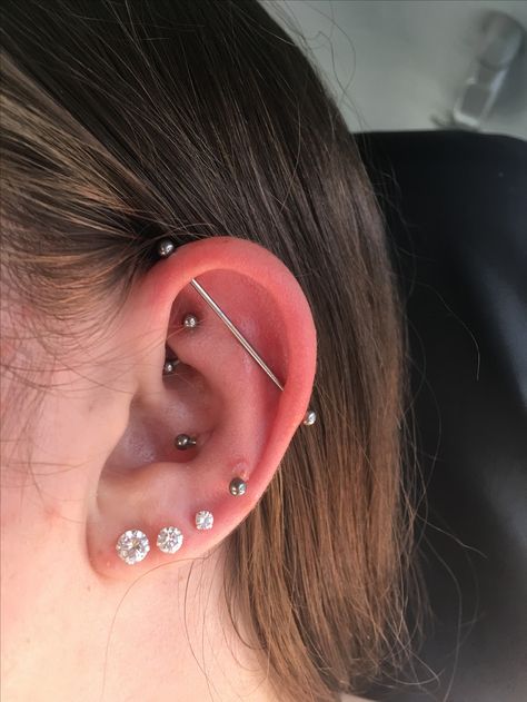 Scaffolding Piercing, Snug Piercing, Lobe Piercings, Lobe Piercing, Scaffolding, Tattoos And Piercings, Piercings, Diamond Earrings, Tattoos