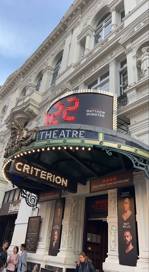 Acting Aesthetic Theatre, Theatre London Aesthetic, London Pictures Ideas, Eva Core, 2023 Energy, London Movie Theater, London Theater, London Globe Theatre, Globe Theatre London