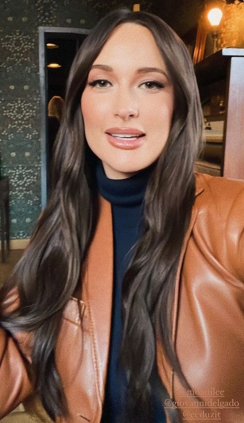 Kacey Musgraves Hair, Dark Brunette Hair, Dark Brunette, Kacey Musgraves, Brunette Hair, Hair Inspo, Brown Hair, Taylor Swift, Hair Cuts