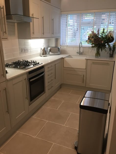 Kitchen 👌🏻😍 Modern Kitchen Room, Double Island, Small Kitchen Ideas, Modern Kitchen Cabinets, Kitchen Room Design, Oak Cabinets, Farmhouse Style Kitchen, Modern Farmhouse Kitchens, Stainless Steel Appliances