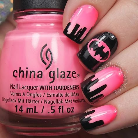 Holy pink gradient mani, Batman!! (by @nailsbycambria on IG) Superhero Nails, Batman Nails, Unghie Nail Art, Nail Vinyls, Black Nail, Fabulous Nails, Cute Nail Designs, Fancy Nails, Creative Nails