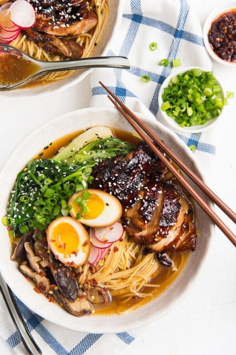 Ramen Bowl Recipe, Homemade Chicken Ramen, Marinated Eggs, Chicken Ramen Recipe, Ramen Toppings, Ramen Recipes Easy, Easy Ramen, Food Feast, Pork Broth