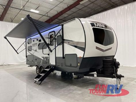 New 2024 Forest River RV Rockwood Mini Lite 2509S Travel Trailer at Fun Town RV | Hewitt, TX | #199046 Rockwood Mini Lite, Solid Surface Countertops Kitchen, Lite Travel Trailers, Wood Cabinet Doors, Fifth Wheel Campers, Forest River Rv, Truck Bed Camper, Ventilation Fan, Solid Wood Cabinets