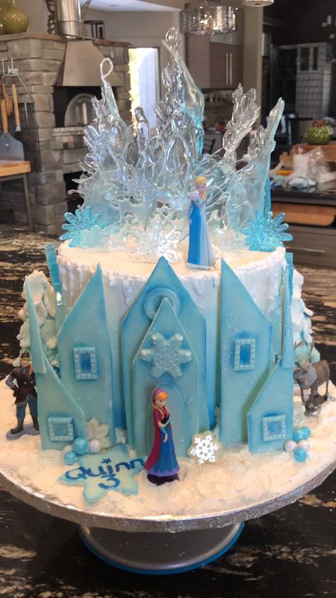 Elsa Birthday Cake, Frozen Birthday Party Cake, Frozen Themed Birthday Cake, Pastel Frozen, Cake Frozen, Caramel Ganache, Elsa Birthday Party, Frozen Theme Cake, Elsa Cakes