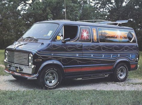 1970s Custom Van ~ Sunset Scene Old Van, Customised Vans, Conversion Van, Old School Vans, Dodge Van, Chevy Van, Day Van, Classic Vans, Cool Vans