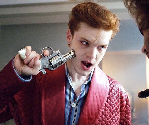 Cameron Monaghan Gotham, Jerome Gotham, Gotham Characters, Crush On Him, Gotham Cast, Jeremiah Valeska, Gotham Joker, Gotham Series, Funny Pfp