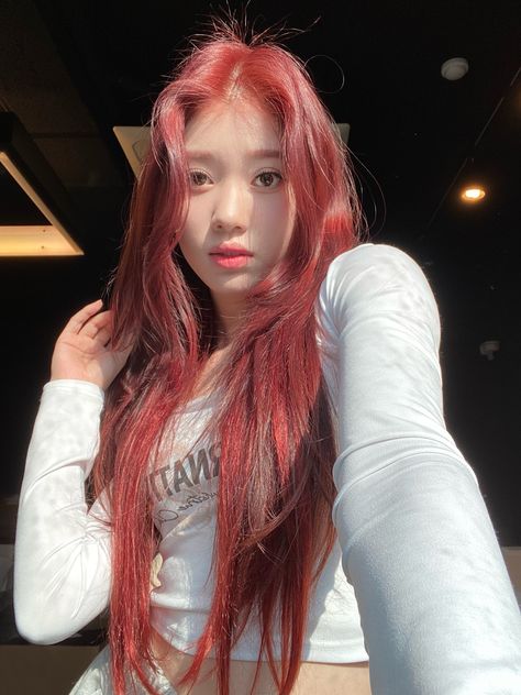 hourly xiaoting on Twitter: "hello! this is a new hourly account dedicated to xiaoting from kep1er <3 we will be posting hourly videos pictures & gifs. pls like and rt to spread and give us a follow, thank you !… https://t.co/oFt75FcE9R" Red Hair Kpop, Xiaoting Kep1er, Kpop Hair, Girl Crush, Instagram Update, Korean Girl, Hair Inspo, Red Hair, Girl Hairstyles