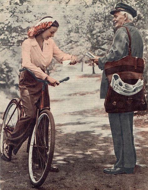 Mr. Postman - probably back in the 1940s,  by Olde Crow Antiques & Primitives Velo Vintage, Vintage Life, 1940s Fashion, Vintage Pictures, Mode Vintage, Vintage Love, Vintage Photographs, Vintage Photography, Fashion History