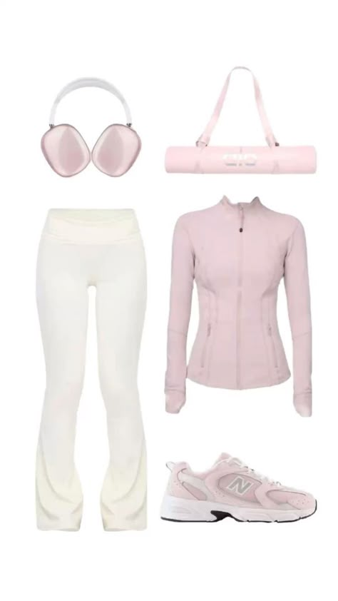 Flares Outfit Summer, Pink Gym Clothes, Coquette Workout Outfit, Coquette Workout, Gymwear Outfits, Coquette Outfits, Fitness Wear Outfits, Cute Gym Outfits, Outfit Yoga