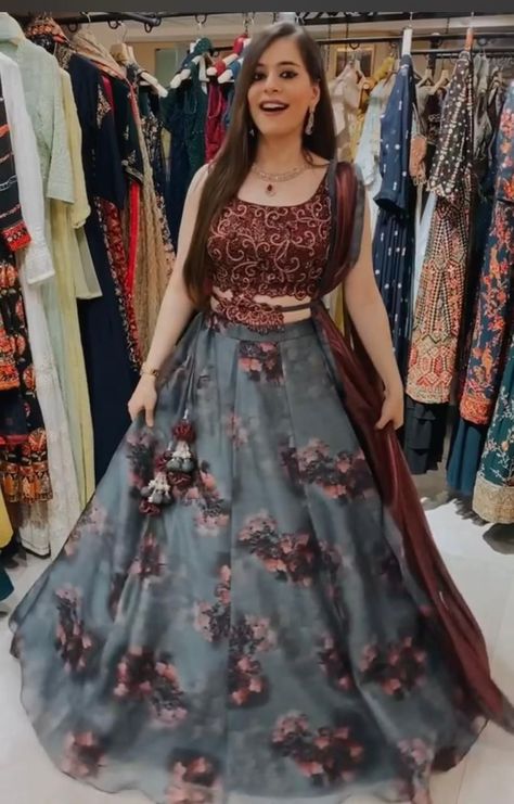 Lehnga Designs Latest For Girls, Long Skirt And Top Party Wedding Dresses, Lehenga Designs Latest For Teenagers, Lahanga Design Latest Simple, Kids Party Wear Dresses, Simple Lehenga, Long Gown Design, Simple Frocks, Lehenga Designs Simple