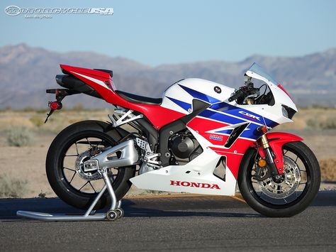 Moto Ninja, Motor Balap, Honda Cbr 1000rr, Best Motorbike, Cbr 1000rr, Cbr 600rr, Custom Sport Bikes, Cafe Bike, Honda Cbr600rr