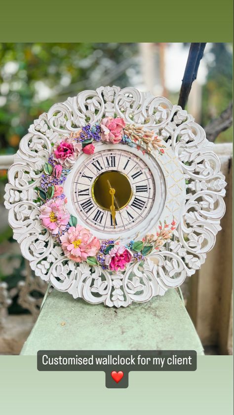 Painting Wall Clock, Sculpture Art Projects, Clay Modelling, Mosaic Art Diy, Fun Zone, Islamic Art Canvas, Wall Clock Design, Sculpture Painting, Mod Podge