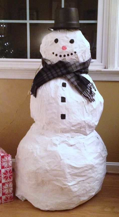 Paper Mache Snowman Wire Snowman, Paper Mache Snowman, Santas Grotto, Community Christmas, Santa's Grotto, Christmas Whimsy, Paper Mache Christmas, Pto Ideas, Hawaiian Christmas