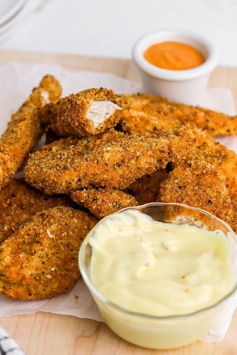 Air Fryer Gluten-Free Chicken Tenders (Easy Recipe) Gluten Free Chicken Tenders Air Fryer, Air Fryer Homemade Chicken Tenders, Gluten Free Chicken Strips, Crispy Air Fryer Chicken Tenders, Butterscotch Peanut Butter, Gluten Free Air Fryer Recipes, Gluten Free Chicken Tenders, Peanut Butter Marshmallow Squares, Fried Breaded Chicken